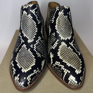 Madewell M3463 Sz 6.5 M Women's Leather Heeled Low Chelsea Boots Snake Embossed